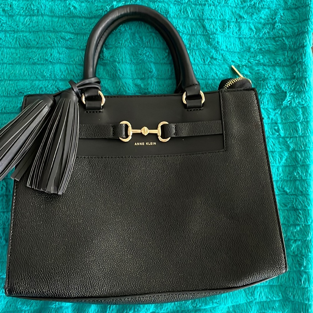 NEW Anne Klein black purse